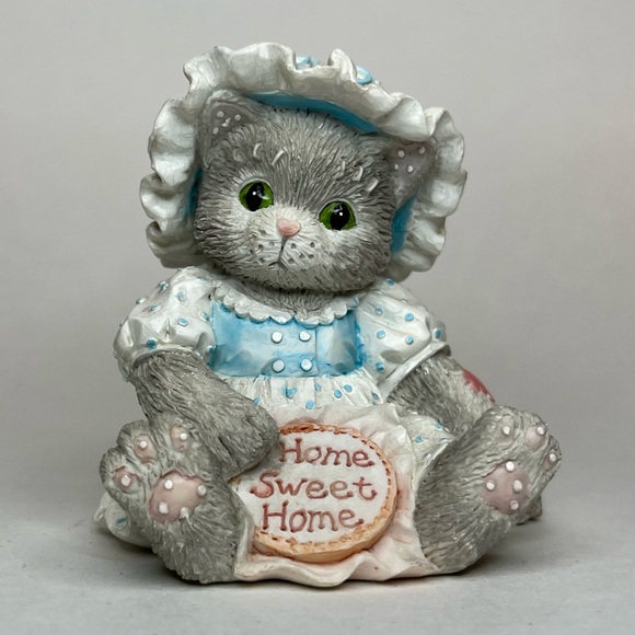 “Home Sweet Home” Calico Kittens - Picture 7 of 10